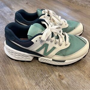 Women’s Figs x New Balance shoes Size 8  Jade